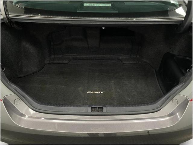 Photo of 2015 Gray Toyota Camry Hybrid
