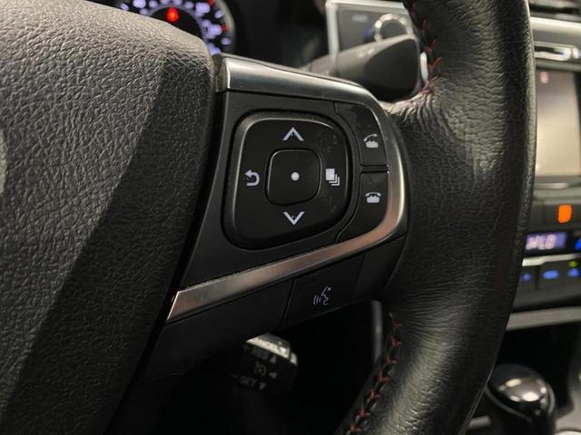 Photo of 2015 Gray Toyota Camry Hybrid