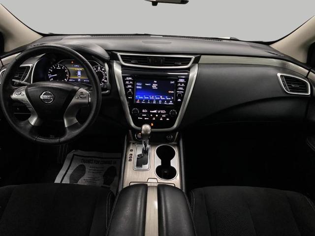 Photo of 2017 White Nissan Murano