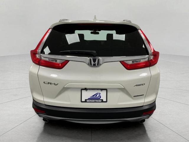 Photo of 2018 White Diamond Pearl Honda CR-V