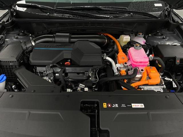 Photo of 2025 Amazon Gray Hyundai TUCSON Hybrid