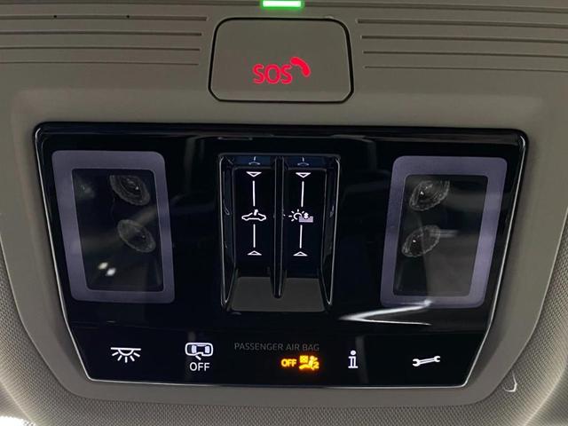 Photo of 2025 Deep Black Pearl Effect Volkswagen Atlas