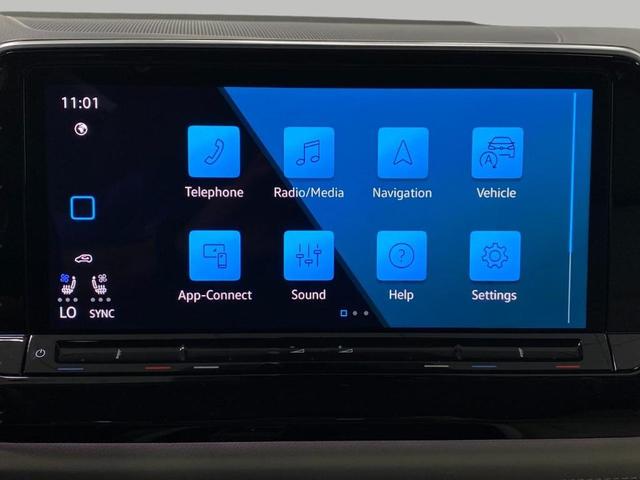 Photo of 2025 Deep Black Pearl Effect Volkswagen Atlas