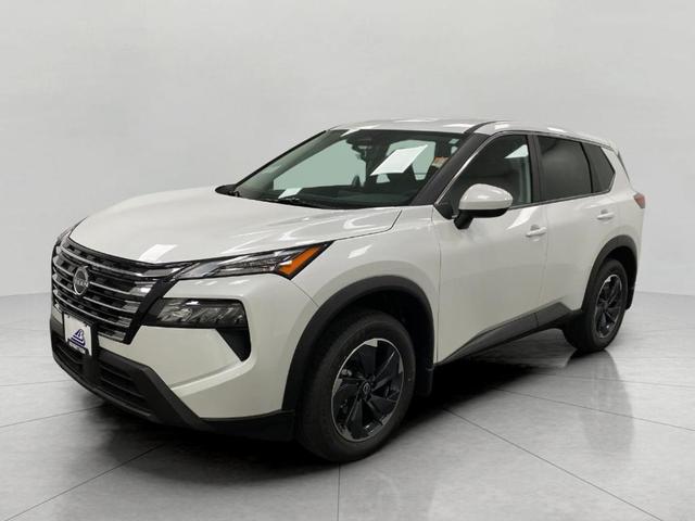 Photo of 2025 Everest White P Nissan Rogue
