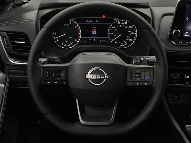 Photo of 2025 Everest White P Nissan Rogue