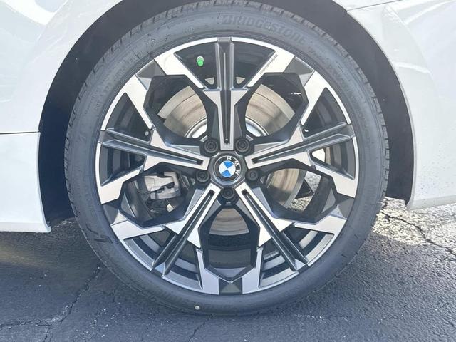 Photo of 2026 Alpine White BMW 430