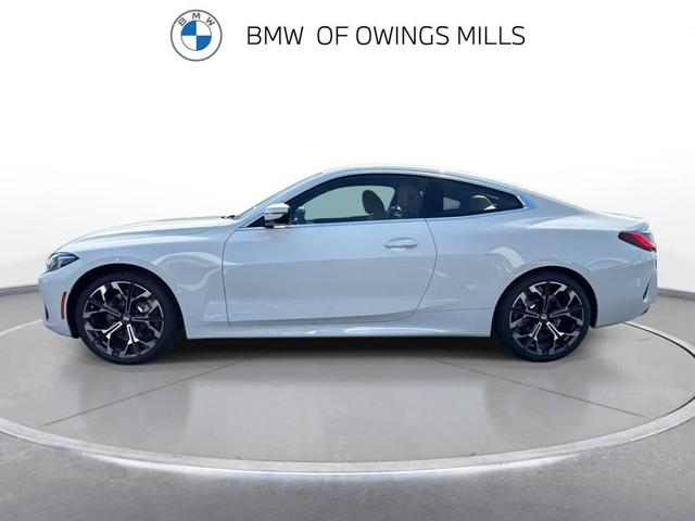 Photo of 2026 Alpine White BMW 430