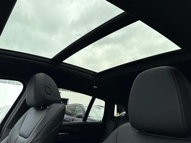 Photo of 2025 Black BMW X4