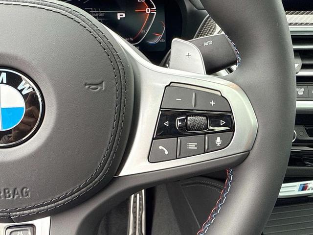 Photo of 2025 Black BMW X4