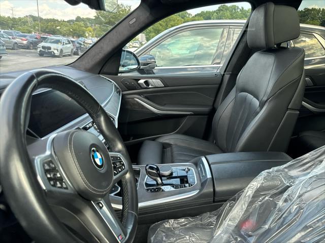 Photo of 2022 Gray BMW X7