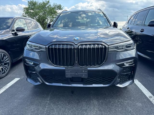 Photo of 2022 Gray BMW X7