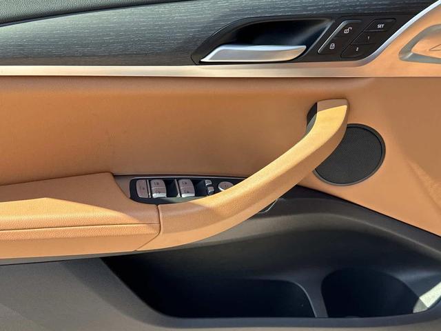 Photo of 2023 Dark Graphite Metallic BMW X3