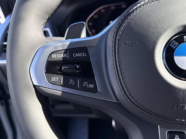 Photo of 2025 White BMW X4