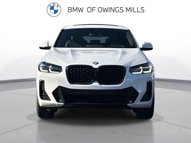 Photo of 2025 White BMW X4