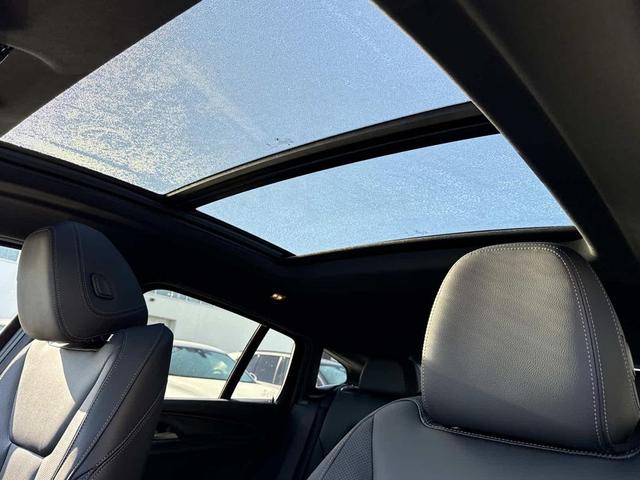 Photo of 2025 White BMW X4