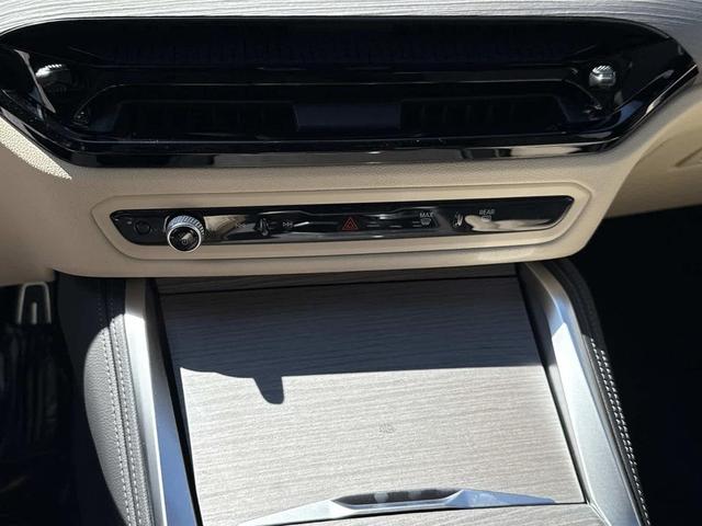 Photo of 2025 Cape York Green Metallic BMW i4 Gran Coupe