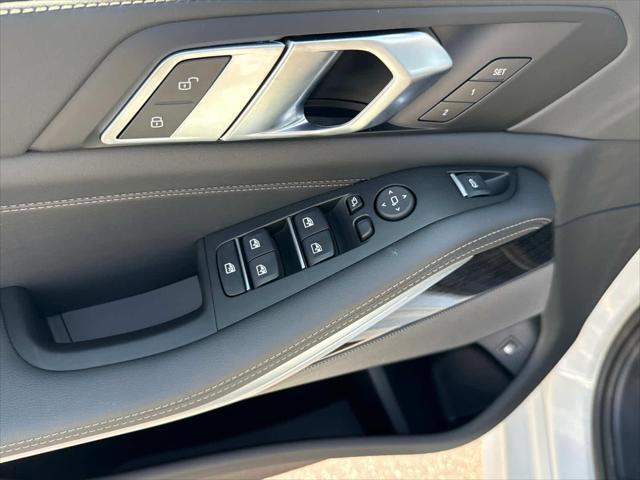 Photo of 2026 White BMW X5 PHEV