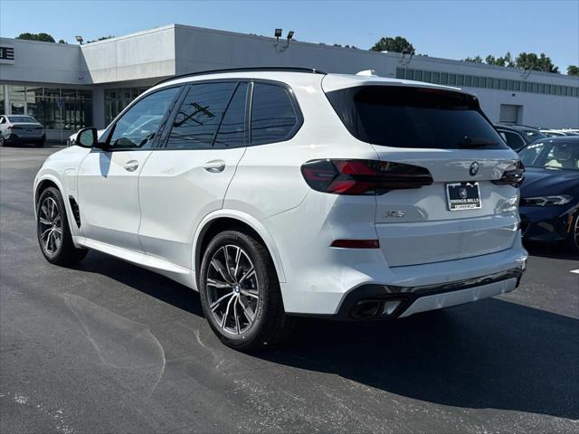 Photo of 2026 White BMW X5 PHEV