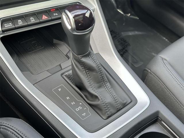 Photo of 2024 Chronos Gray Metallic Audi Q3