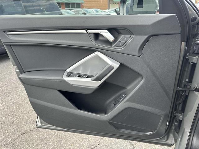 Photo of 2024 Chronos Gray Metallic Audi Q3