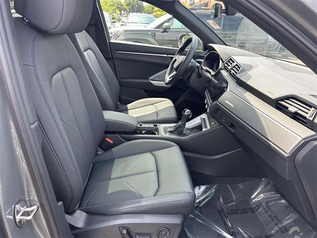 Photo of 2024 Chronos Gray Metallic Audi Q3