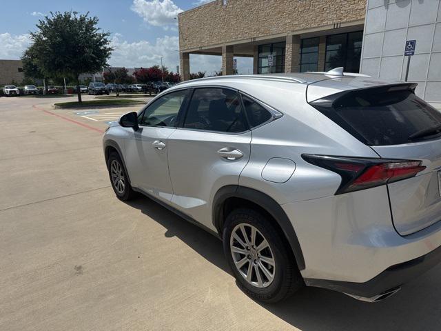 Photo of 2017 Silver Lexus NX 200t