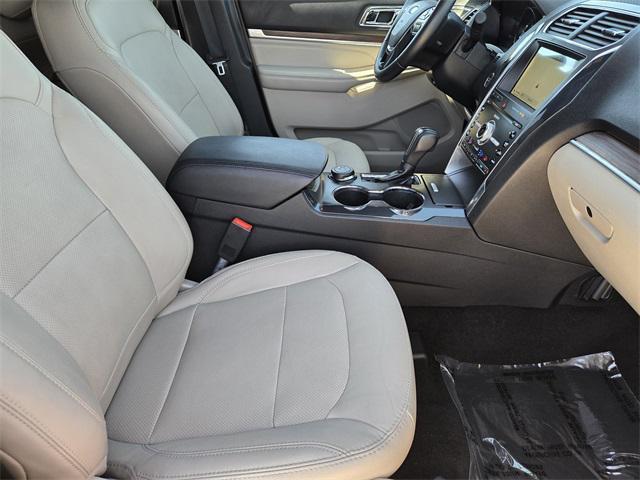 Photo of 2019 Red Ford Explorer