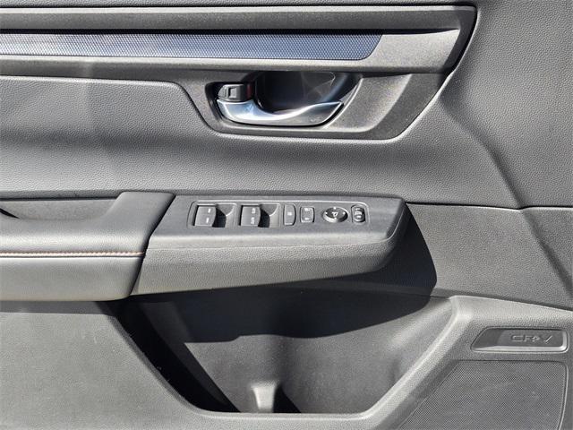 Photo of 2023 Platinum White Pearl Honda CR-V Hybrid