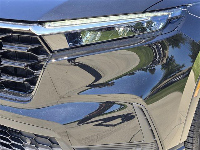 Photo of 2024 Crystal Black Pearl Honda CR-V