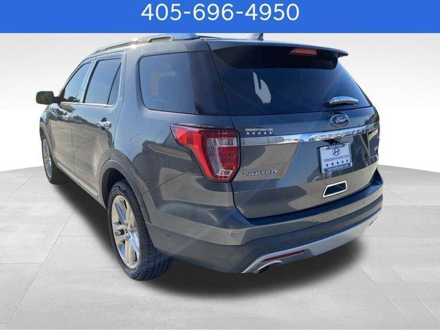 Photo of 2017 Magnetic Metallic Ford Explorer