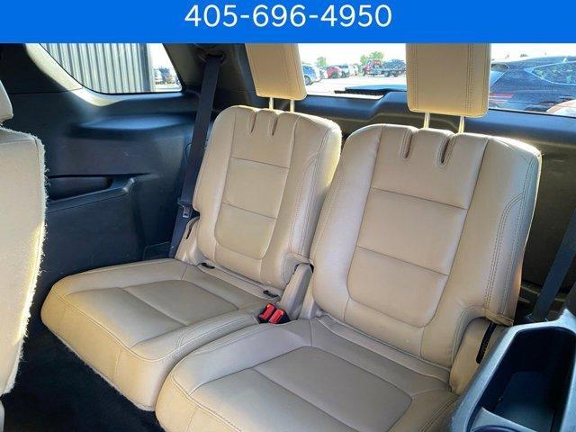 Photo of 2017 Magnetic Metallic Ford Explorer