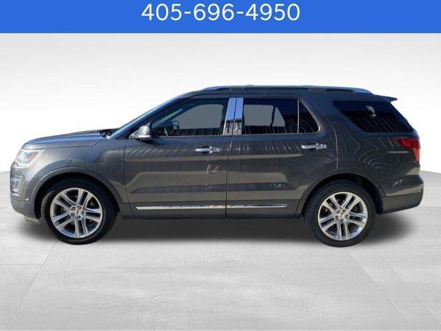 Photo of 2017 Magnetic Metallic Ford Explorer