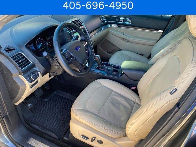 Photo of 2017 Magnetic Metallic Ford Explorer