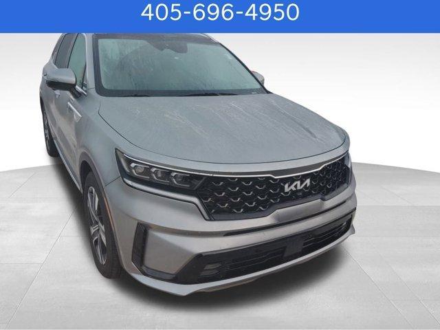 Photo of 2023 Steel Gray Kia Sorento Hybrid