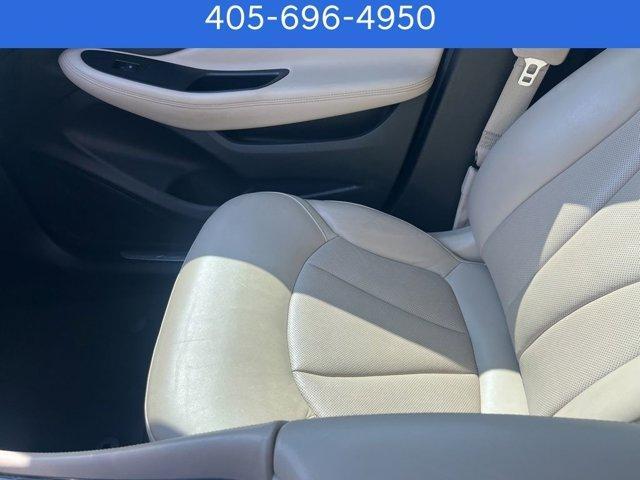 Photo of 2019 Summit White Buick Envision
