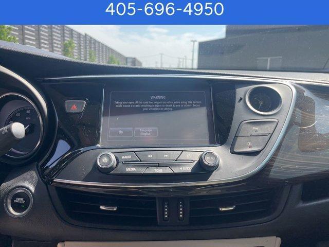 Photo of 2019 Summit White Buick Envision