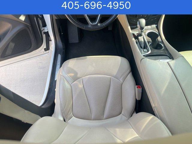 Photo of 2019 Summit White Buick Envision