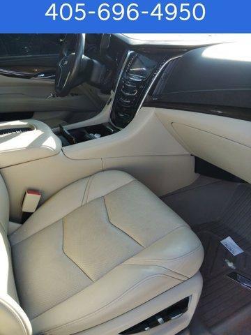 Photo of 2020 Crystal White Tri-Coat Cadillac Escalade
