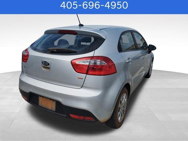 Photo of 2014 Bright Silver Kia Rio