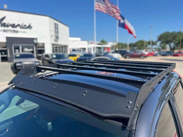 Photo of 2017 Magnetic Gray Metallic Toyota Tacoma