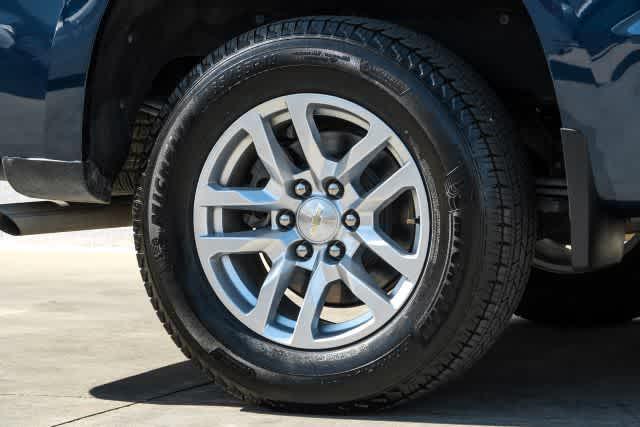 Photo of 2020 Northsky Blue Metallic Chevrolet Silverado 1500