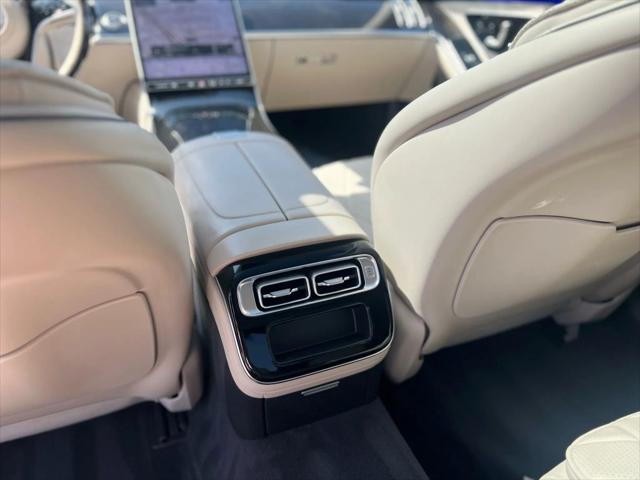Photo of 2021 designo Diamond White Mercedes-Benz S-Class