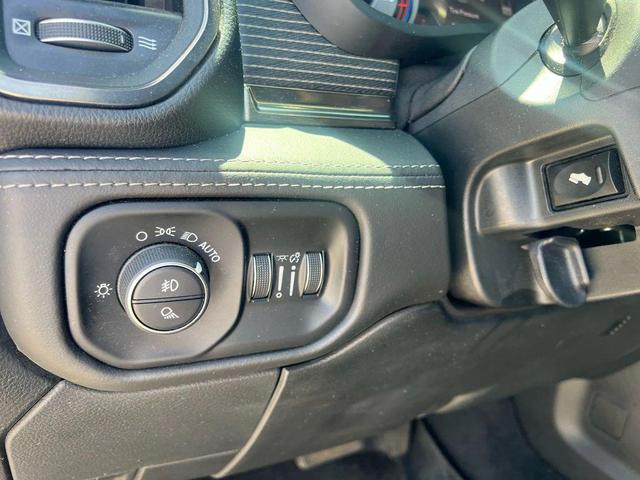 Photo of 2020 Diamond Black Crystal Pearlcoat RAM 3500
