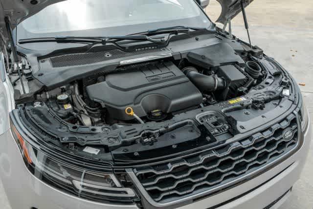 Photo of 2020 Seoul Pearl Silver Metallic Land Rover Range Rover Evoque