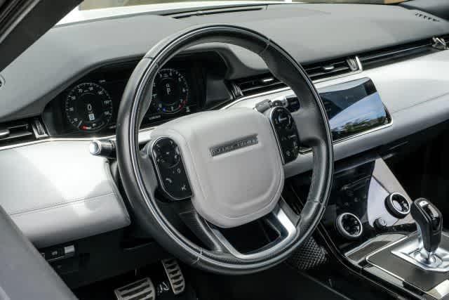 Photo of 2020 Seoul Pearl Silver Metallic Land Rover Range Rover Evoque
