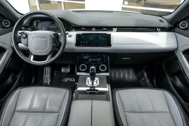 Photo of 2020 Seoul Pearl Silver Metallic Land Rover Range Rover Evoque