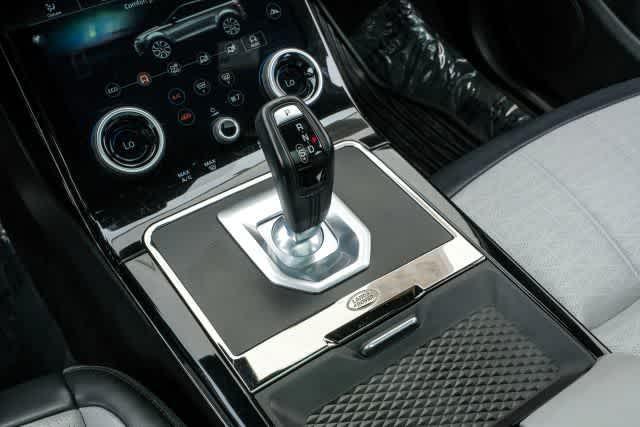 Photo of 2020 Seoul Pearl Silver Metallic Land Rover Range Rover Evoque