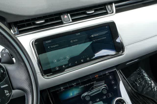 Photo of 2020 Seoul Pearl Silver Metallic Land Rover Range Rover Evoque