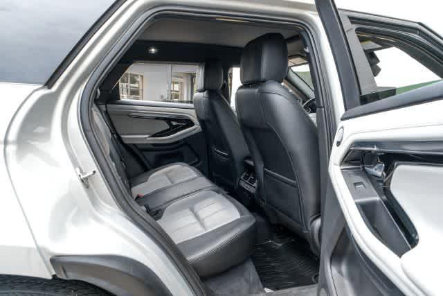 Photo of 2020 Seoul Pearl Silver Metallic Land Rover Range Rover Evoque
