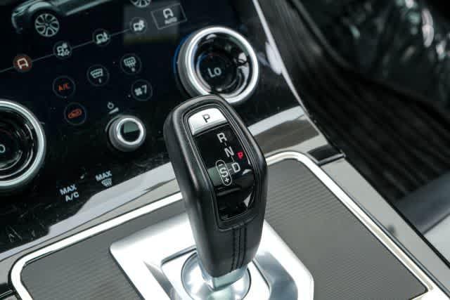 Photo of 2020 Seoul Pearl Silver Metallic Land Rover Range Rover Evoque